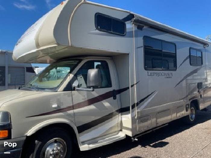 2018 Coachmen Leprechaun 240FS - Used Class C For Sale by Pop RVs in Colorado Springs, Colorado features Slideout