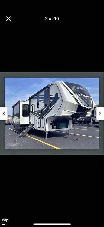 2023 Grand Design Momentum 395MS - Used Fifth Wheel For Sale by Pop RVs in Plant City, Florida features Slideout