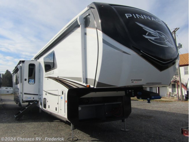New 2024 Jayco Pinnacle 38FBRK available in Frederick, Maryland