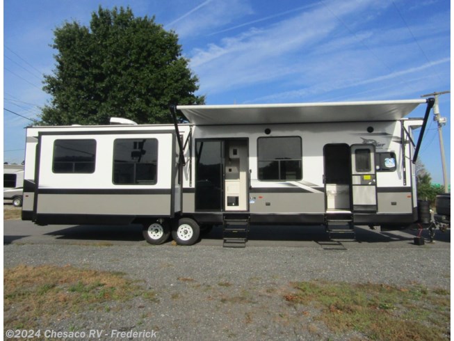 New 2024 Jayco Jay Flight Bungalow 40RLTS available in Frederick, Maryland