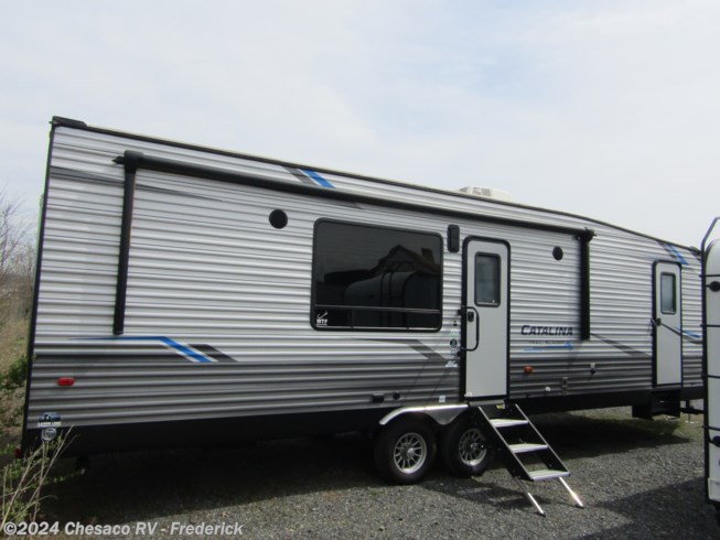 2022 Coachmen Catalina Trail Blazer 30THS 30THS - Used Toy Hauler For Sale by Chesaco RV in Frederick, Maryland