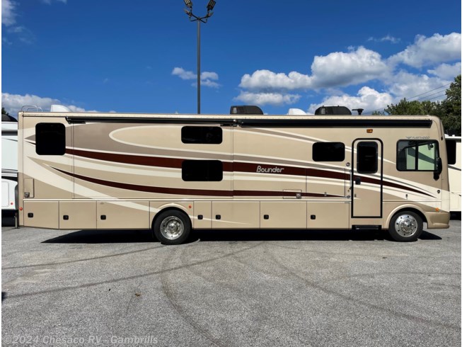 2016 Fleetwood Bounder 36H - Used Class A For Sale by Chesaco RV in Gambrills, Maryland