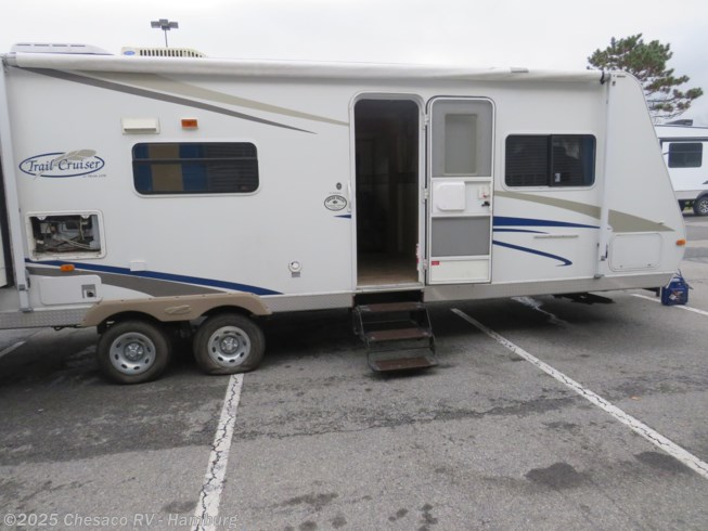 2008 R-Vision Trail-Cruiser 30BHDS - Used Travel Trailer For Sale by Chesaco RV in Hamburg, Pennsylvania