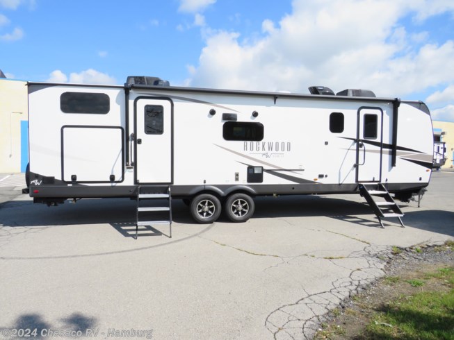2024 Forest River Rockwood Ultra Lite 2911BS - New Travel Trailer For Sale by Chesaco RV in Hamburg, Pennsylvania