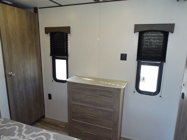 2021 CrossRoads Zinger ZR340BH RV for Sale in Opelousas, LA 70570 ...