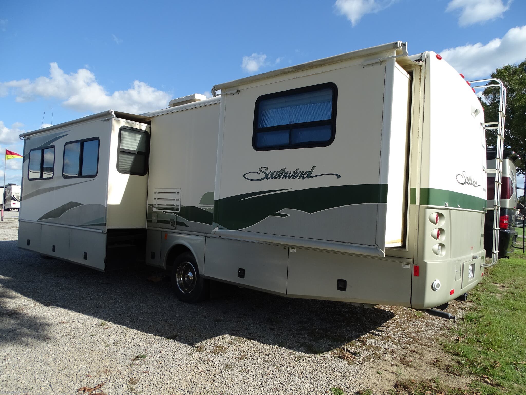 2003 Fleetwood Southwind 36B RV for Sale in Opelousas, LA