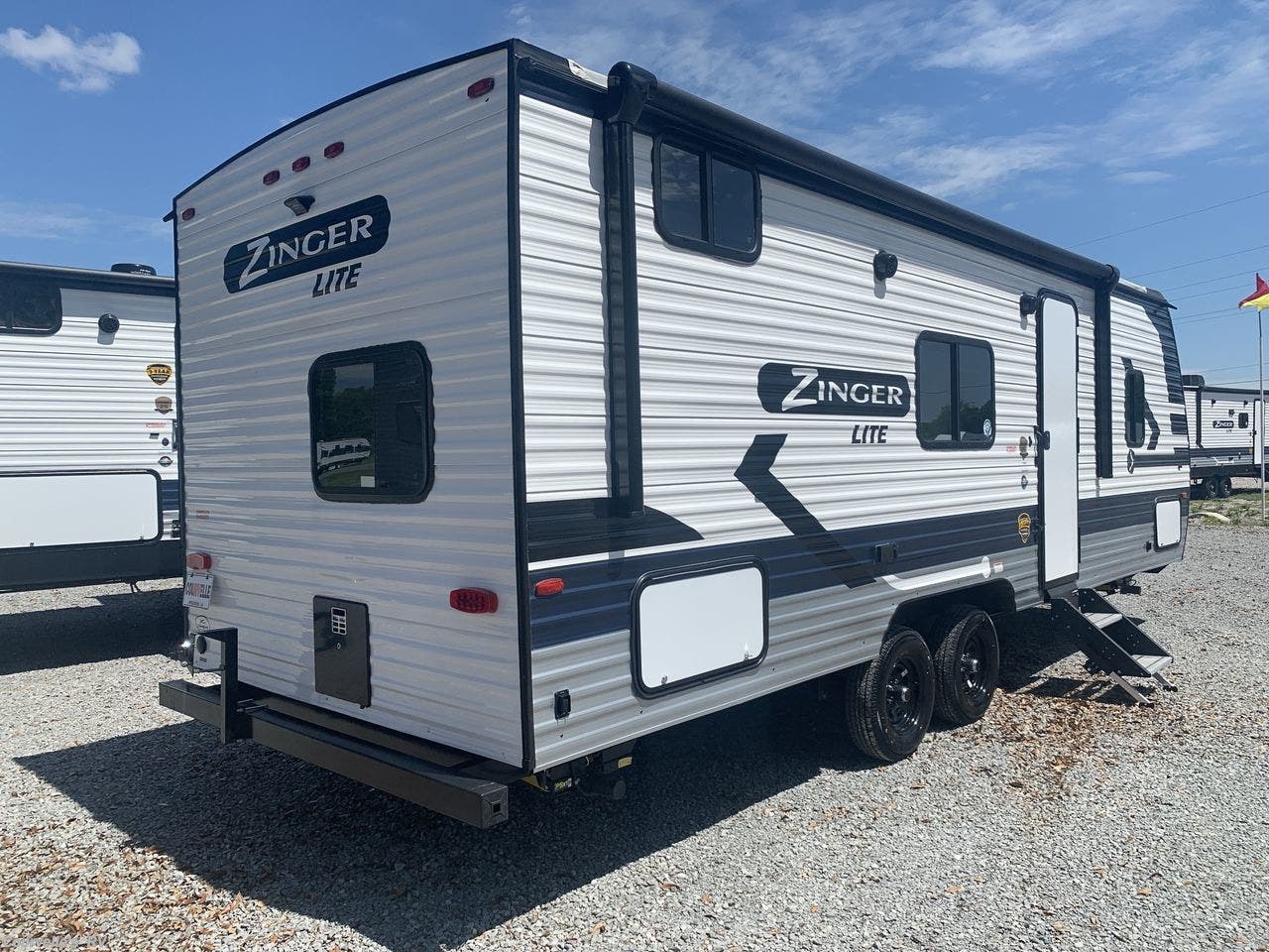 2022 CrossRoads Zinger Lite ZR252BH RV for Sale in Opelousas, LA 70570