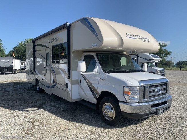 2018 Thor Motor Coach Freedom Elite 29FE - Used Class C For Sale by Courvelle&#39;s RV in Opelousas, Louisiana features Queen Bed, Auxiliary Battery, Outside Kitchen, LP Detector, Outside Entertainment Center