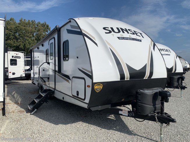 2022 CrossRoads Sunset Trail Super Lite SS272BH - New Travel Trailer For Sale by Courvelle