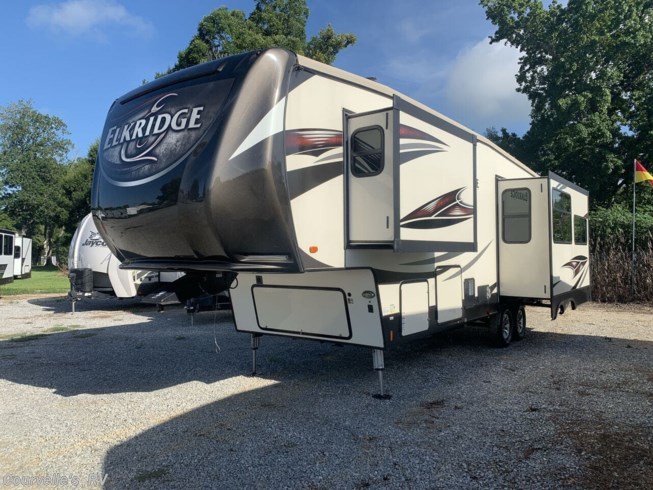 2018 Heartland ElkRidge RLTS - Used Fifth Wheel For Sale by Courvelle