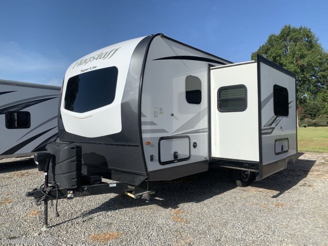 2019 Forest River Flagstaff Super Lite 23FBDS - Used Travel Trailer For Sale by Courvelle