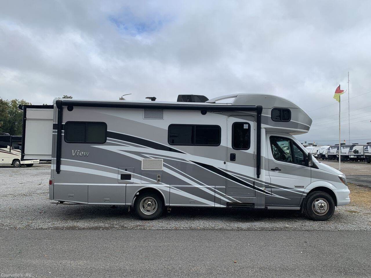 2017 Winnebago View 24G