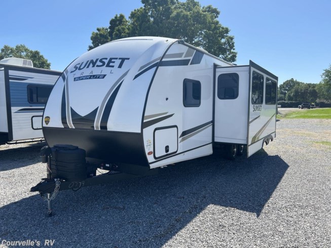 2024 CrossRoads Sunset Trail Super Lite SS253RB - New Travel Trailer For Sale by Courvelle