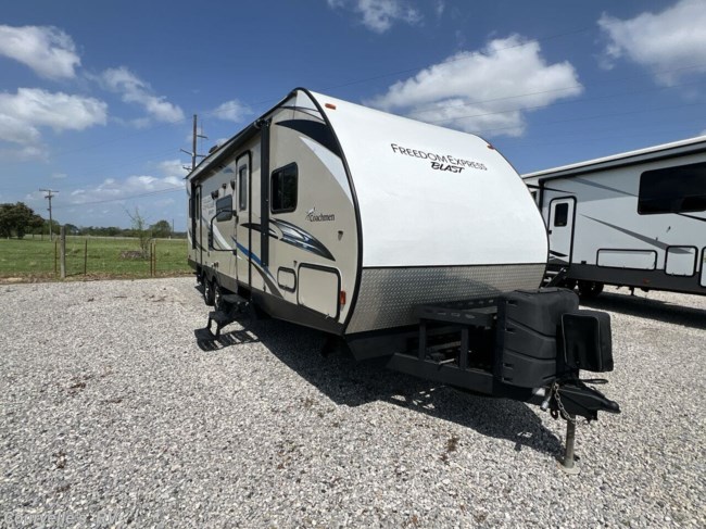 2016 Coachmen Freedom Express 301BLDS