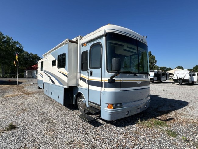 2005 Fleetwood Bounder Diesel 38N