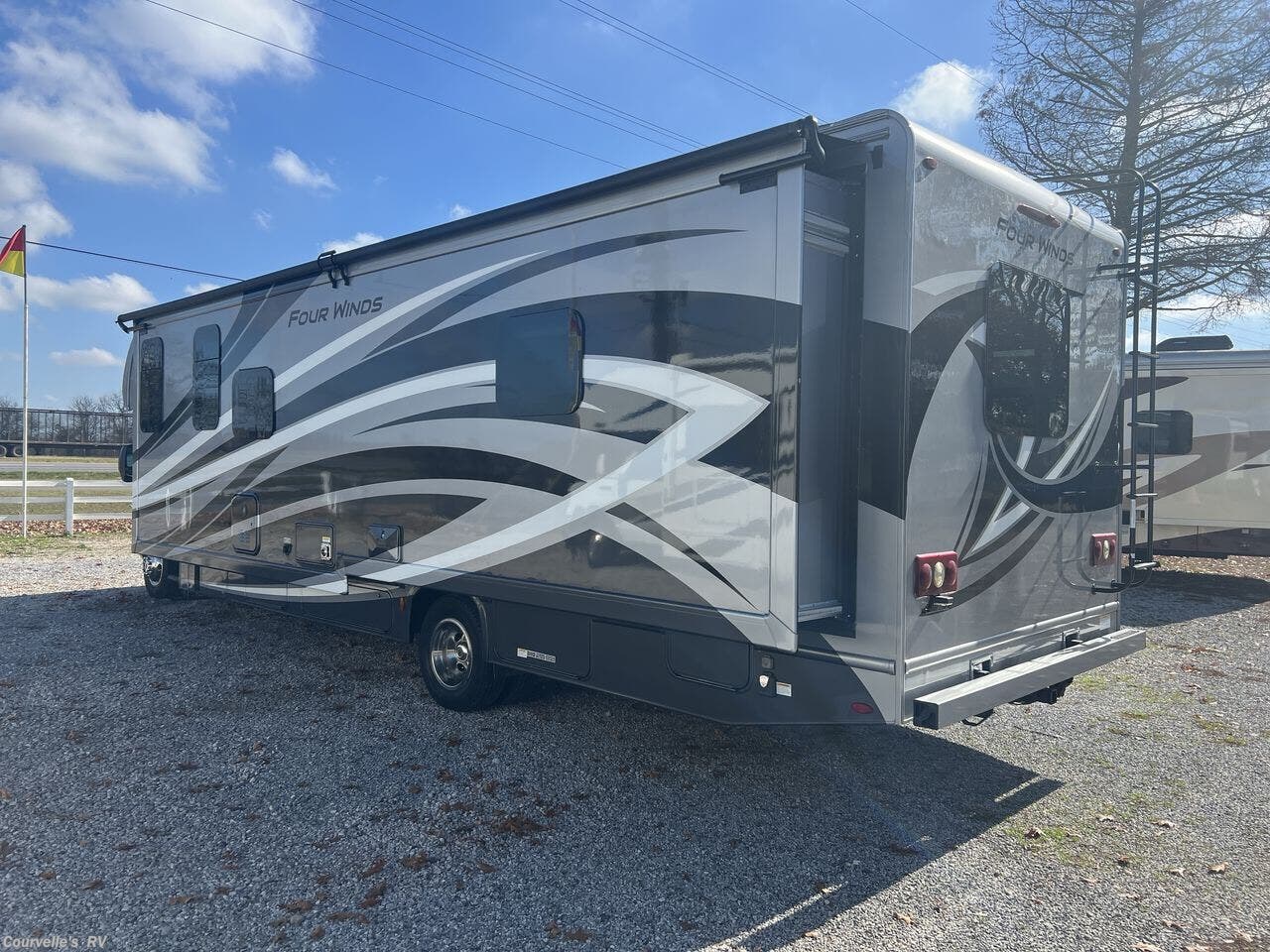 2020 Four Winds 31W by Thor Motor Coach from Courvelle's RV in Opelousas, Louisiana