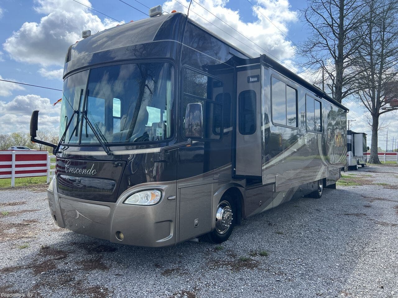 2008 Crescendo 40UL by Gulf Stream from Courvelle's RV in Opelousas, Louisiana