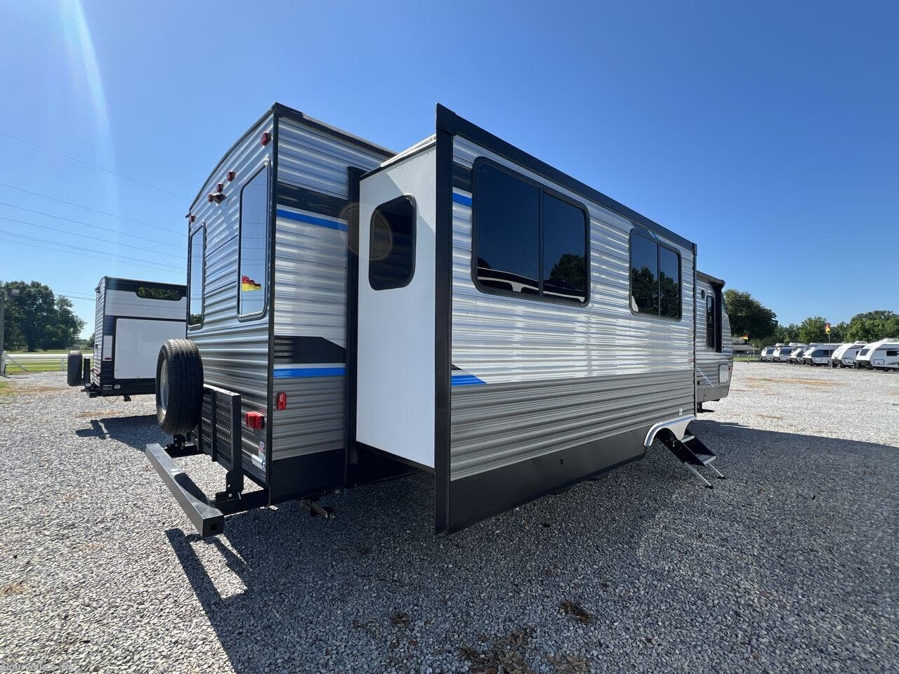Used 2022 Coachmen Catalina Legacy Edition 333RETS available in Opelousas, Louisiana