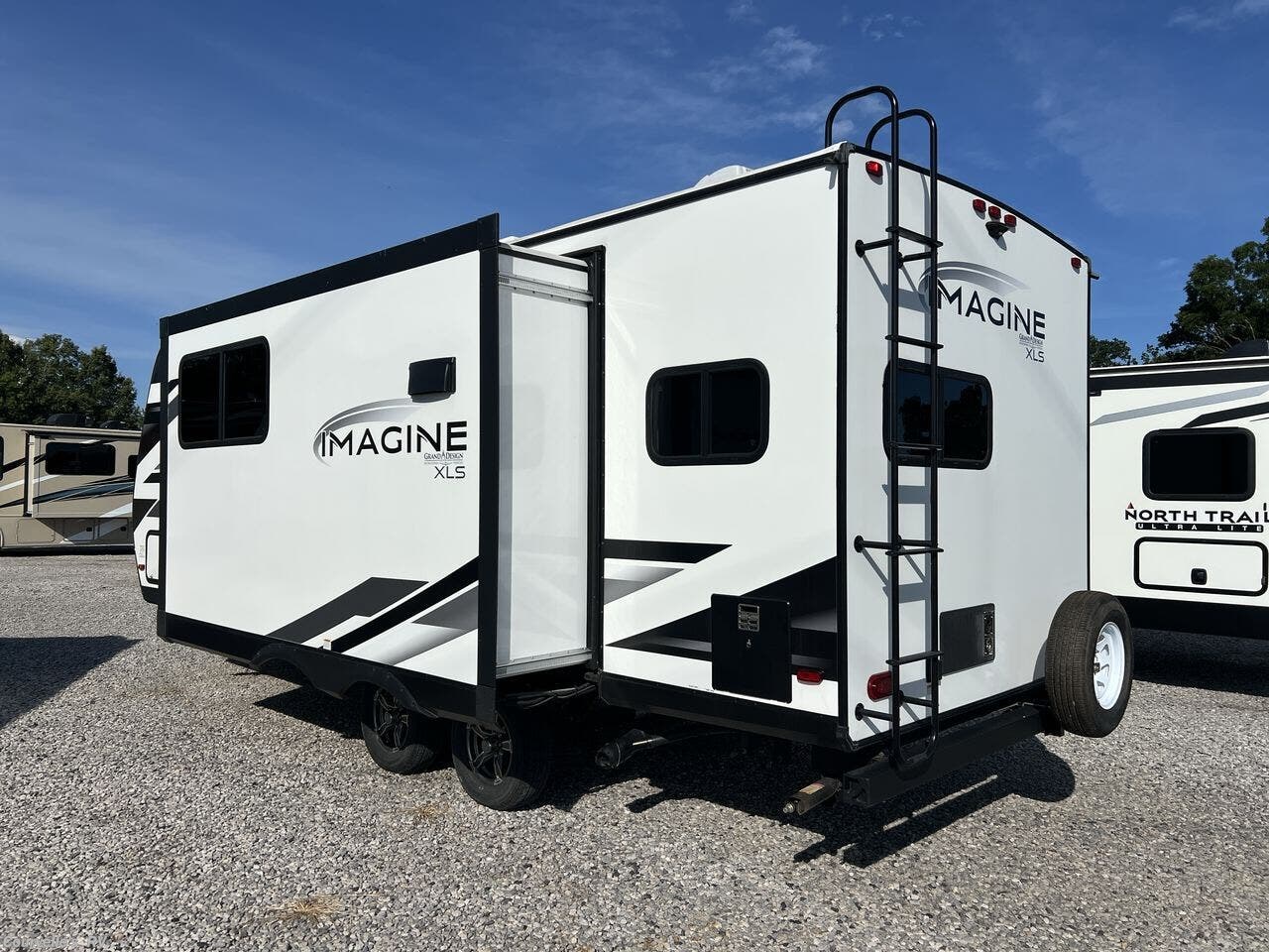 2022 Imagine XLS 22MLE by Grand Design from Courvelle's RV in Opelousas, Louisiana