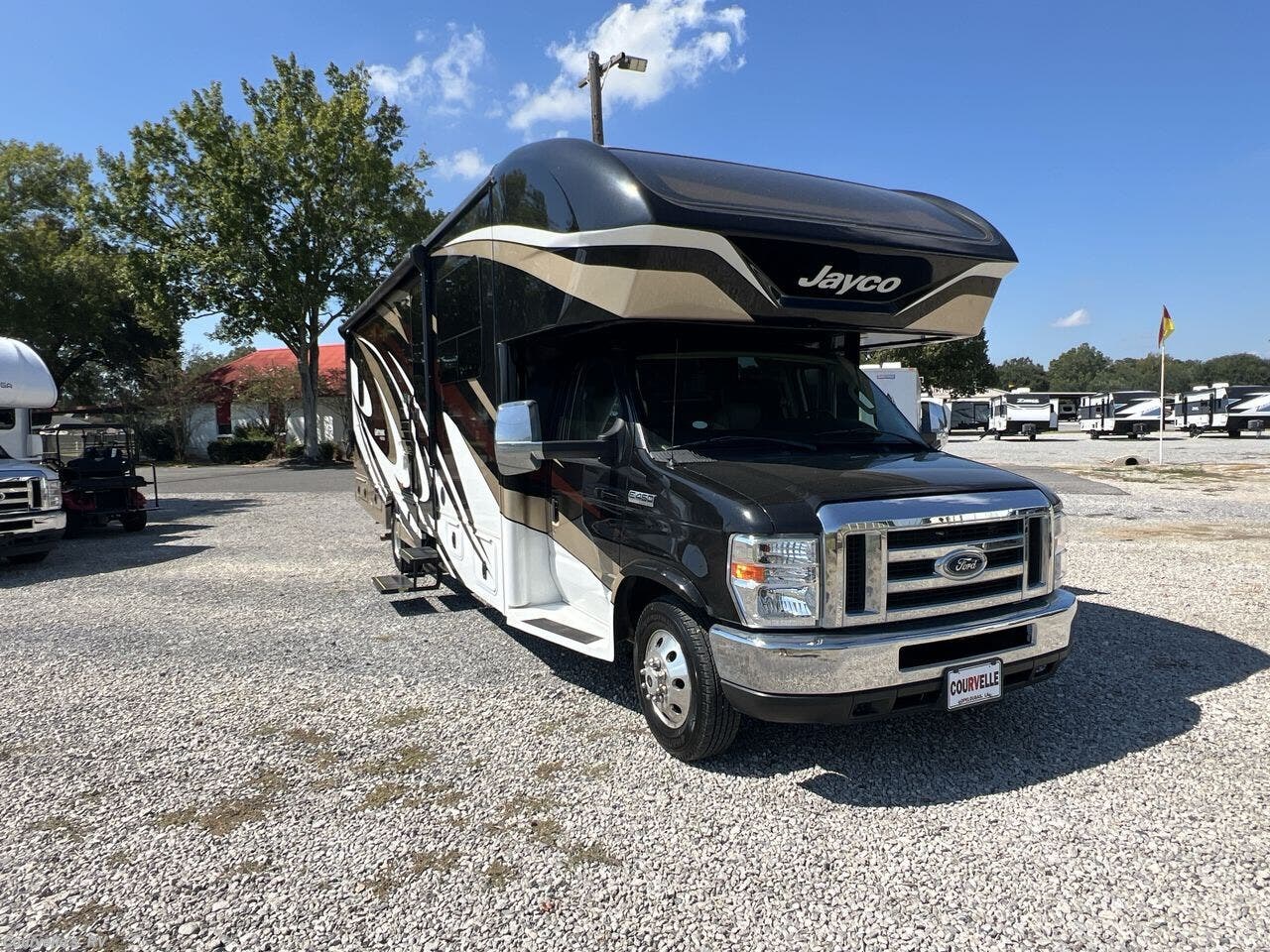 2018 Greyhawk Prestige 30XP by Jayco from Courvelle's RV in Opelousas, Louisiana