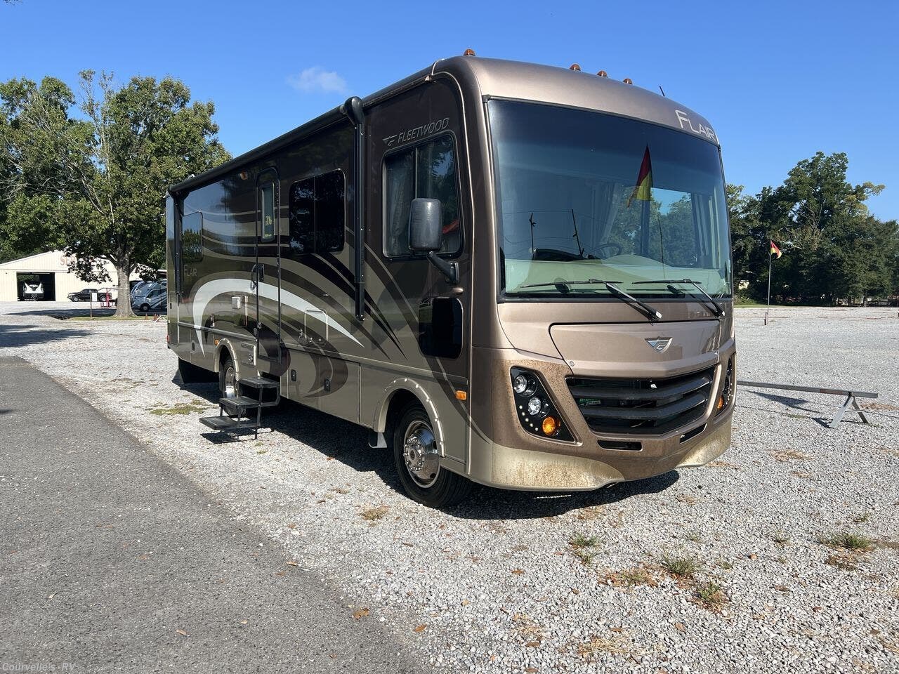 2016 Fleetwood Flair 29T - Used Class A For Sale by Courvelle's RV in Opelousas, Louisiana features Glass Shower Door, 30 Amp Service, Generator, Backup Camera, Power Roof Vent