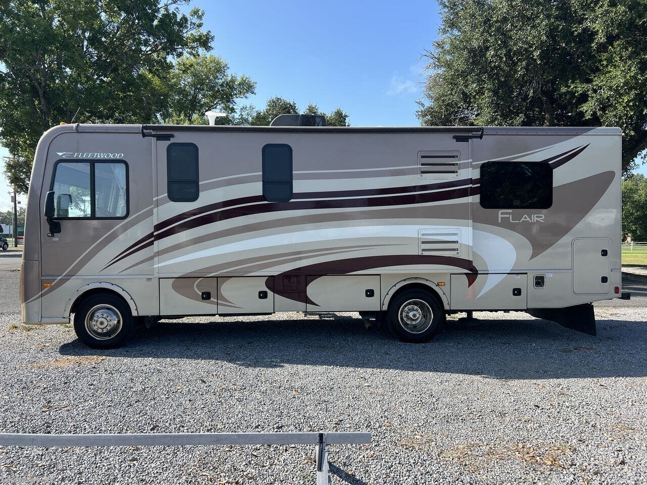 Used 2016 Fleetwood Flair 29T available in Opelousas, Louisiana