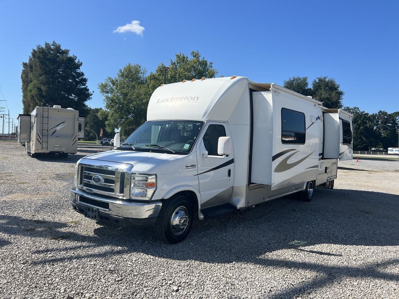 2012 Forest River Lexington 283TS - Used Class C For Sale by Courvelle's RV in Opelousas, Louisiana features LP Detector, Awning, Generator, Ladder, Shower