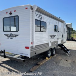 2022 Shasta Shasta 21CK  - Travel Trailer New  in Depew OK For Sale by Calvin Country RV call 918-205-2272 today for more info.