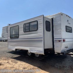 1999 Forest River Salem 25RL  - Fifth Wheel New  in Depew OK For Sale by Calvin Country RV call 918-205-2272 today for more info.