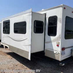 2007 Keystone Montana Mountaineer 31RL  - Travel Trailer Used  in Depew OK For Sale by Calvin Country RV call 918-205-2272 today for more info.