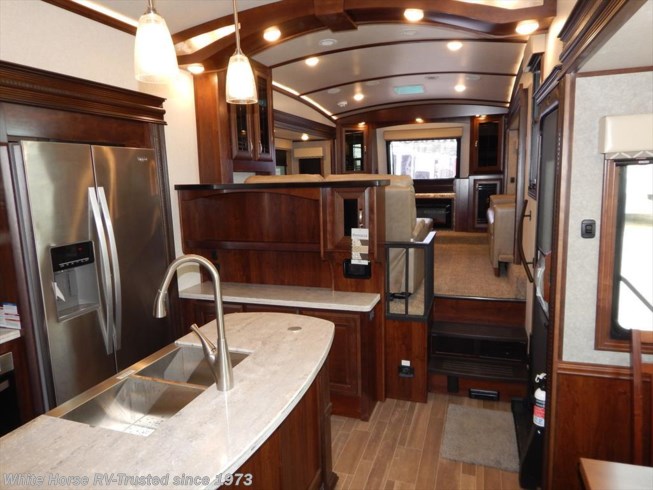 2018 Jayco Rv Pinnacle 38flws Front Living Room Rear King W 6 Slides For Sale In Williamstown Nj 08094 J11729