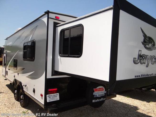 travel trailer with slide out king bed