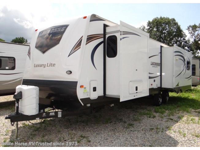 2015 Prime Time Lacrosse Luxury Lite 328 Res Triple Slide Rv For Sale In Williamstown Nj 08094 Tt12163 Rvusa Com Classifieds
