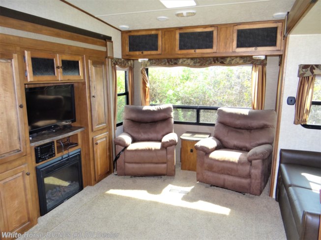 2014 Keystone Sprinter 314FWRLS-WB Triple Slide with Outside Kitchen RV for Sale in Williamstown ...