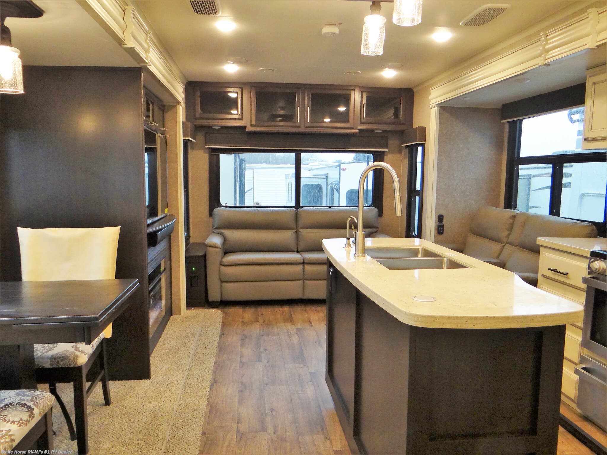 2020 Jayco Rv Eagle 334rlok Triple Slide Rear Living Theater