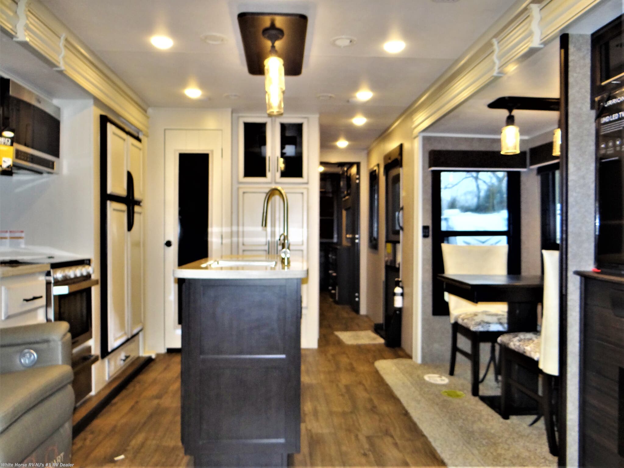 2020 Jayco Rv Eagle 334rlok Triple Slide Rear Living Theater