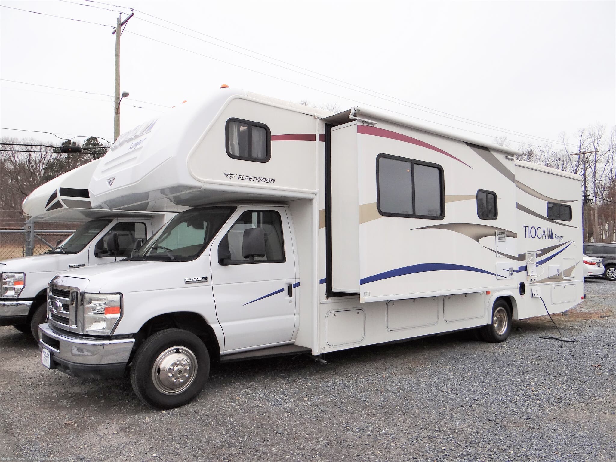 2010 Fleetwood Tioga Ranger 31N 2BdRM Double Slide with Bunk Beds RV