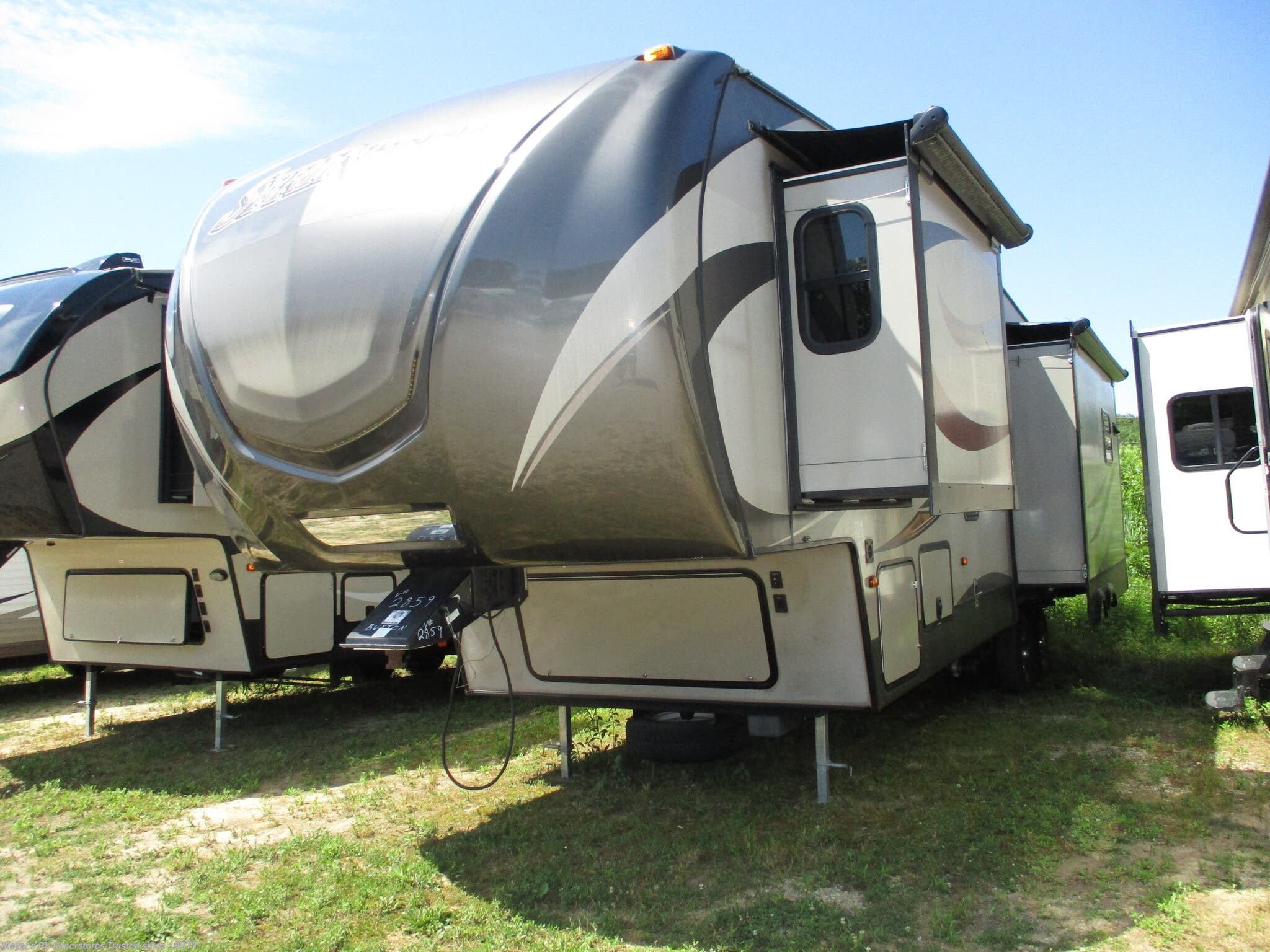 #P12939 - 2015 Keystone Sprinter 289FWMLS Triple Slide Fifth Wheel for ...