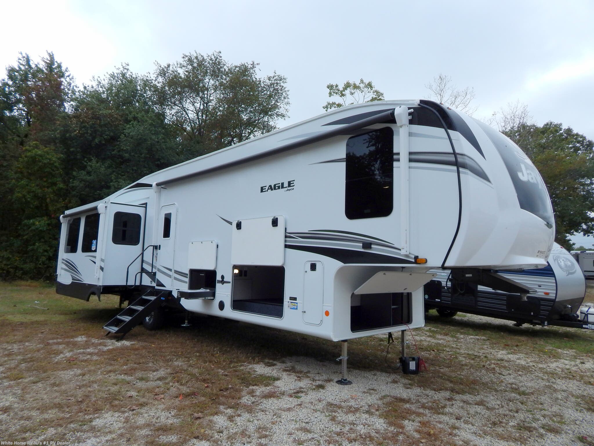 2021 Jayco Eagle 355MBQS Quad Slide 2-BdRM Mid Bunk, Queen Master RV ...