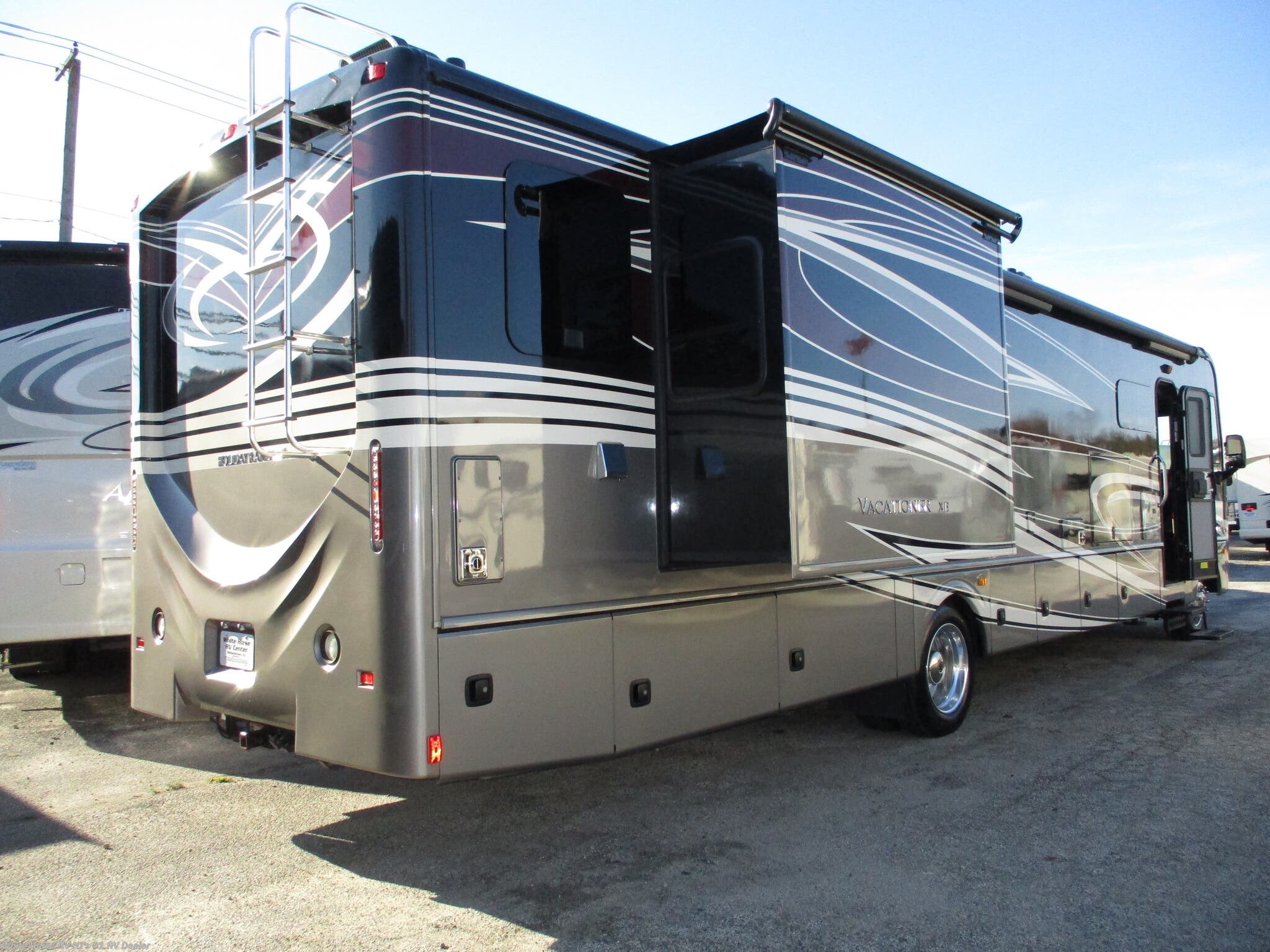 2018 Holiday Rambler Vacationer XE 36F 2BdRM Double Slide, 2 Baths