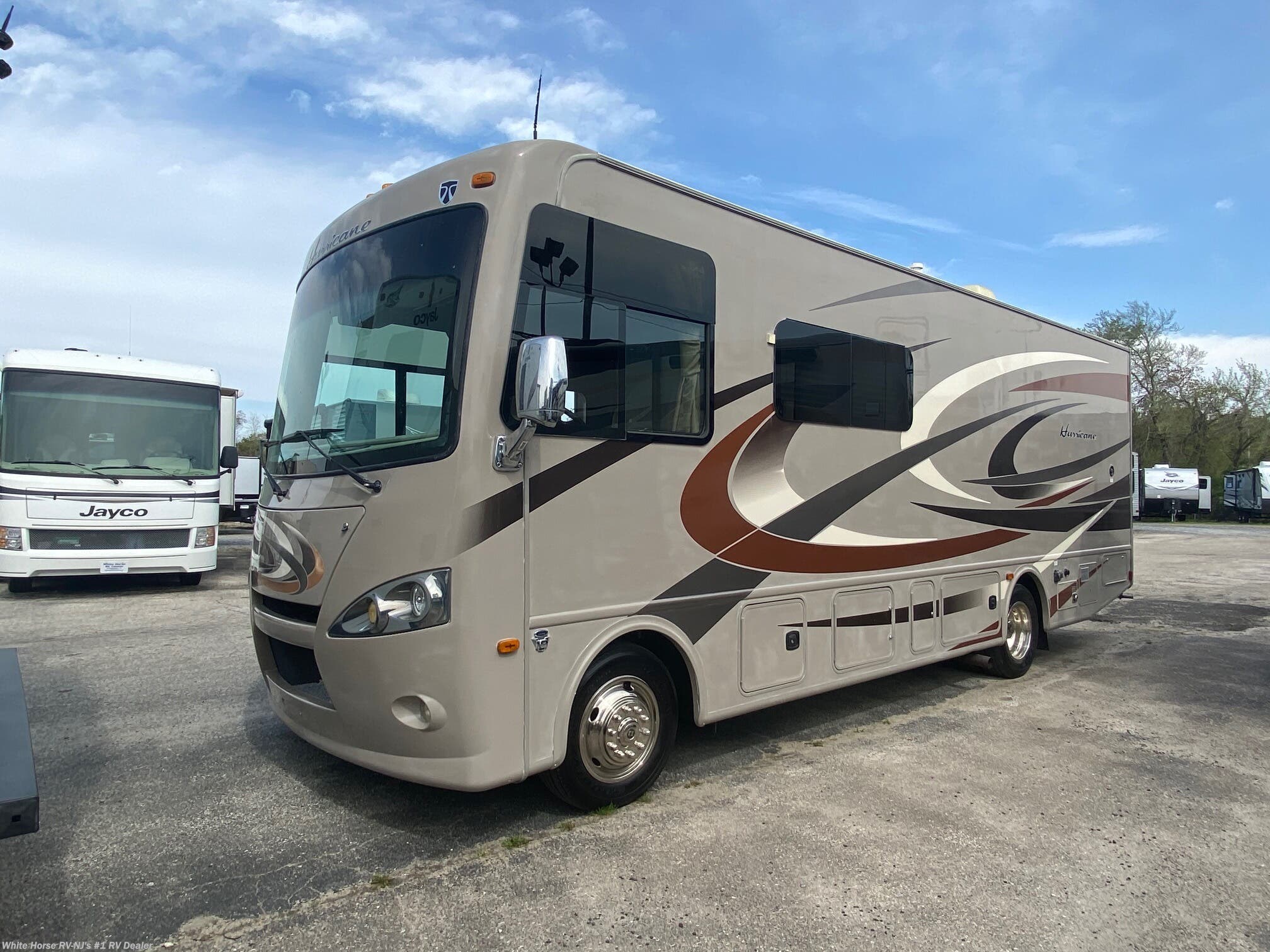 2015 Thor Motor Coach Hurricane 27K RV for Sale in Egg Harbor City, NJ ...