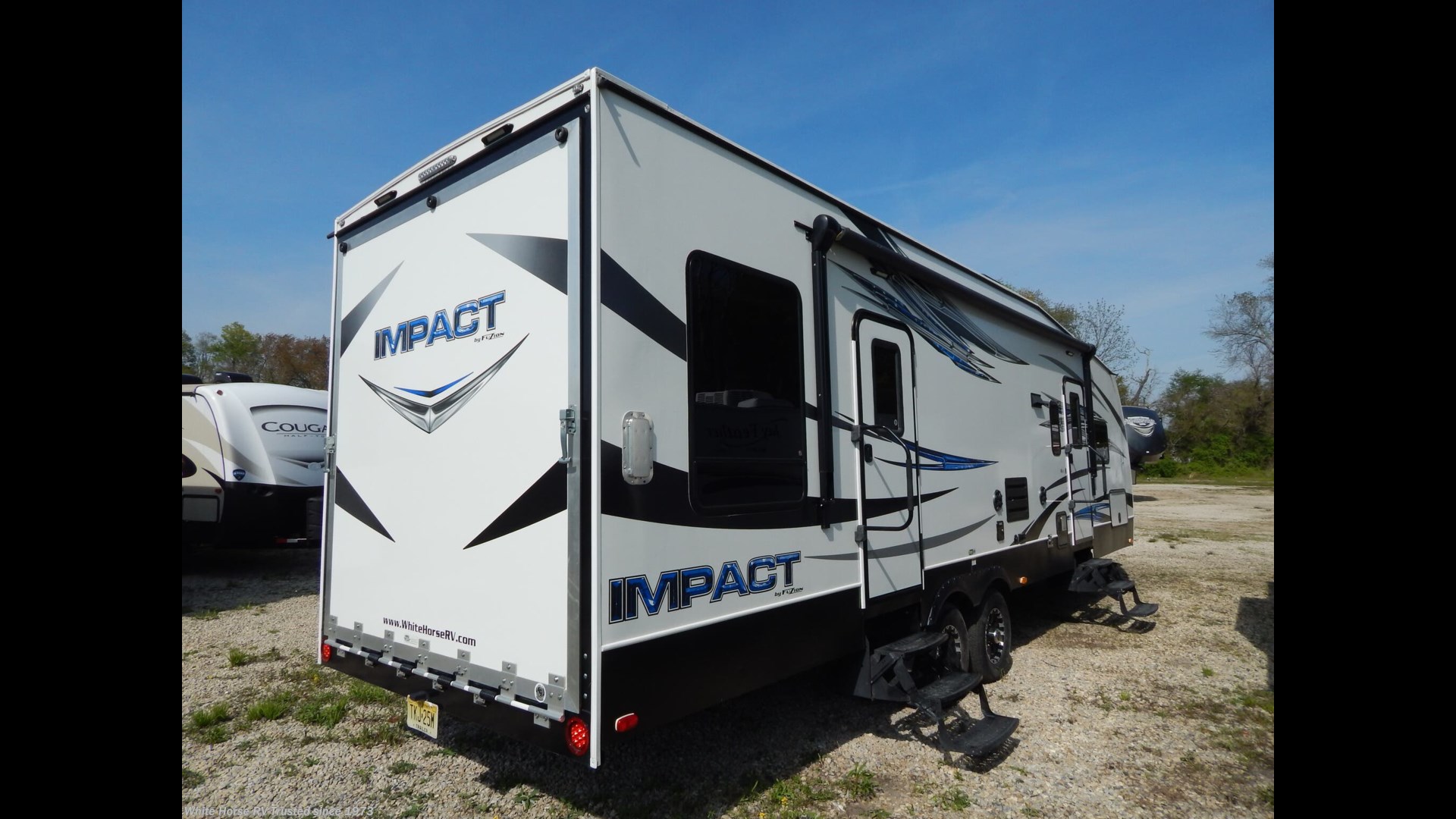 Cs 15 Keystone Impact 300 Sofa Bed Slide Rear Enclosed Garage Toy Hauler For Sale In Williamstown Nj