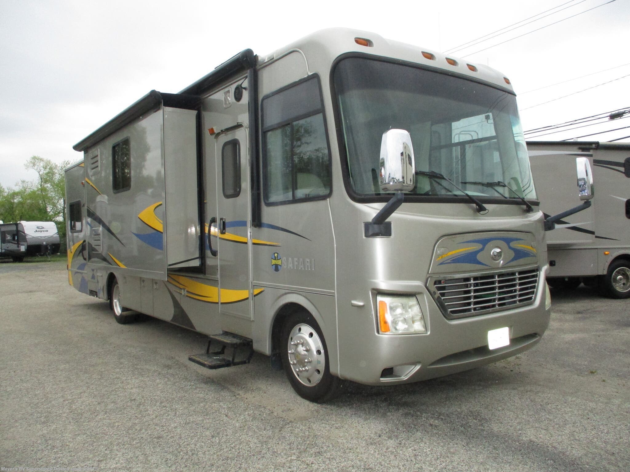 #CS13849 - 2008 Safari Compression 37SBD Double Slide, Rear 10' 6 ...