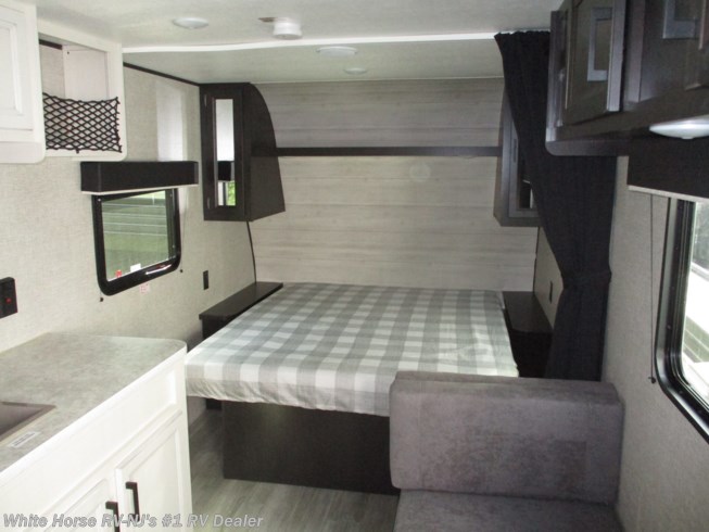 2022 Jay Flight SLX 195RB Front Queen, Rear Bath & Large Pantry by Jayco from White Horse RV Center in Williamstown, New Jersey