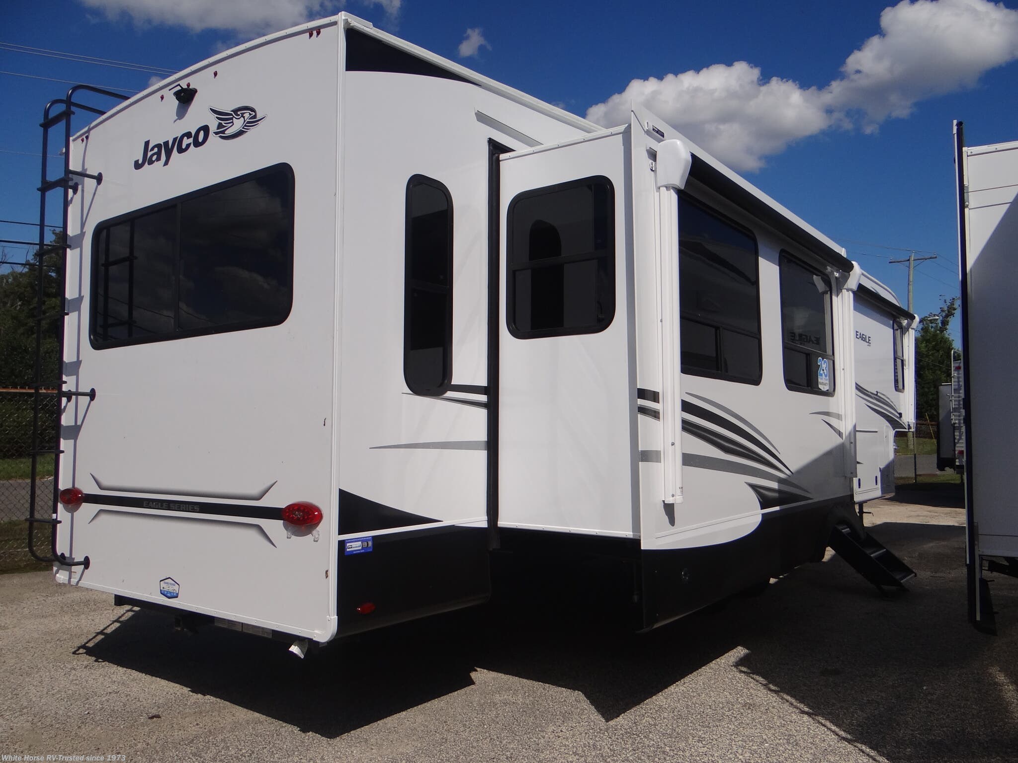 2023 Jayco Eagle 355MBQS 2BdRM Mid Bunk Quad Slide RV for Sale in