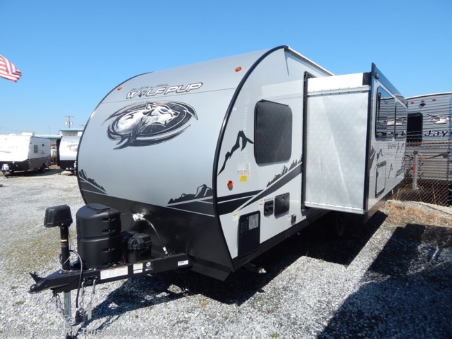 WP14165 - 2022 Forest River Cherokee Wolf Pup 18TO BL Black ...