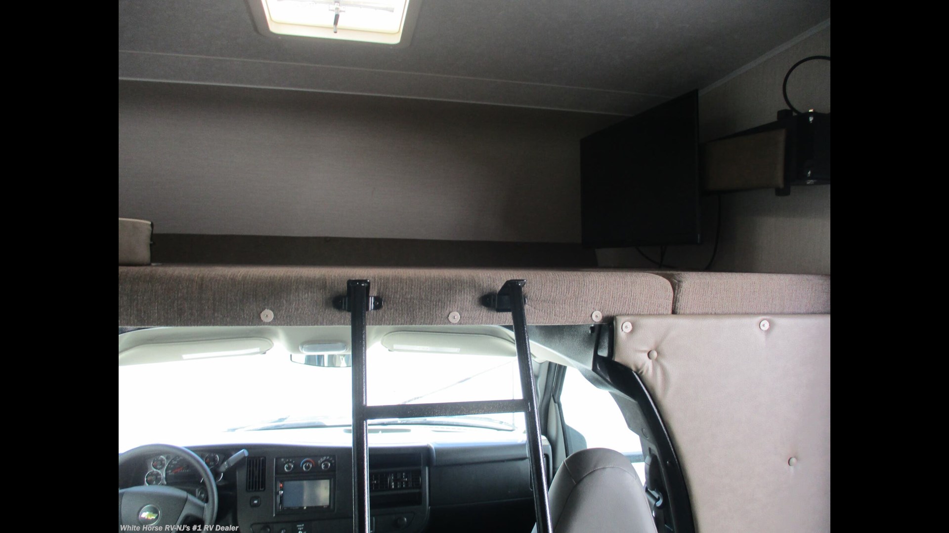 P 21 Coachmen Freelander 22xg Rear Queen Bed W Cargo Access Door Class C For Sale In Williamstown Nj P 21 Coachmen Freelander 22xg Rear Queen Bed W Cargo Access Door Class C For Sale In Williamstown Nj