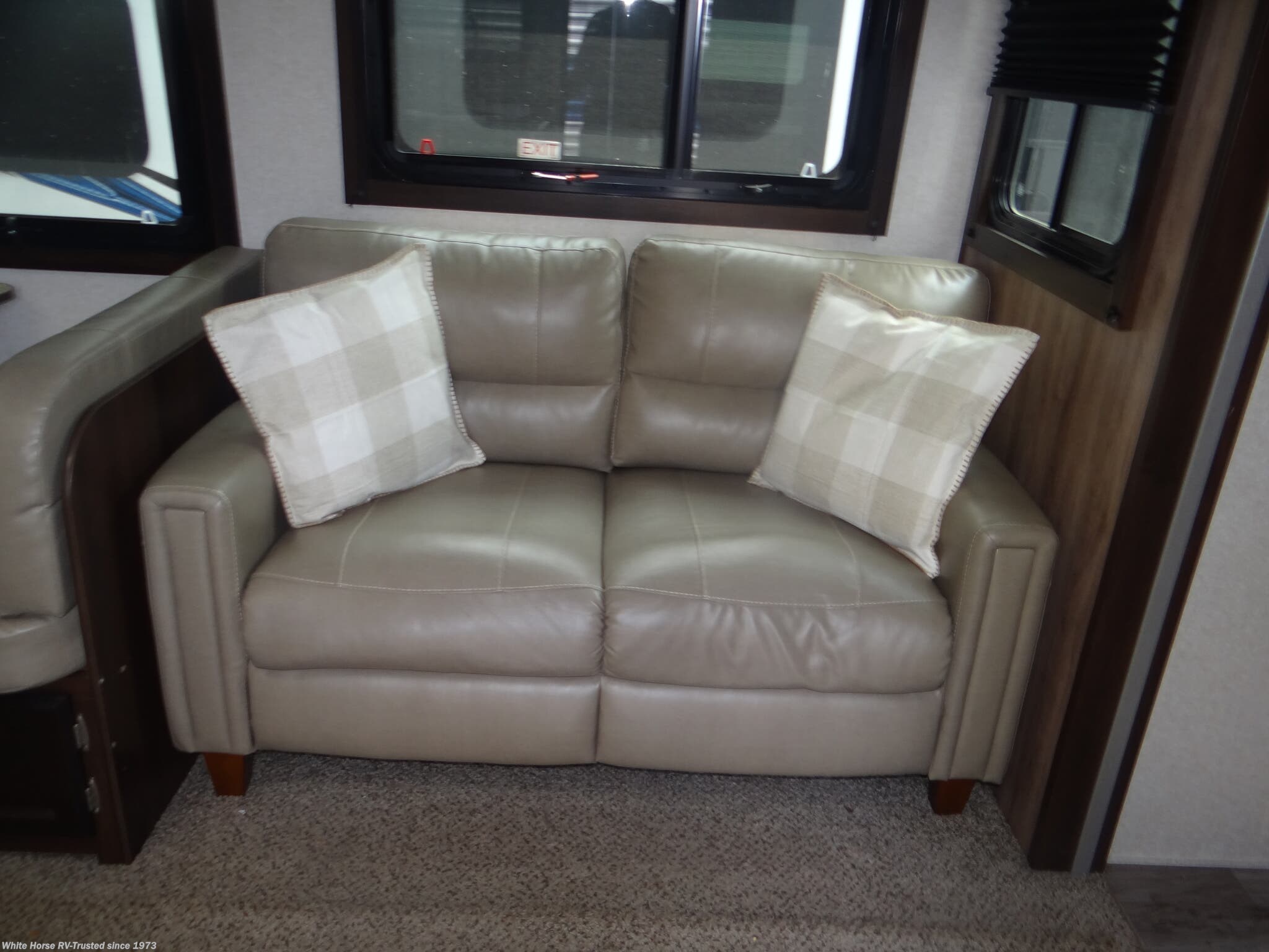 2019 Jayco White Hawk 31BH 2BdRM Bunkhouse Double Slide Outside