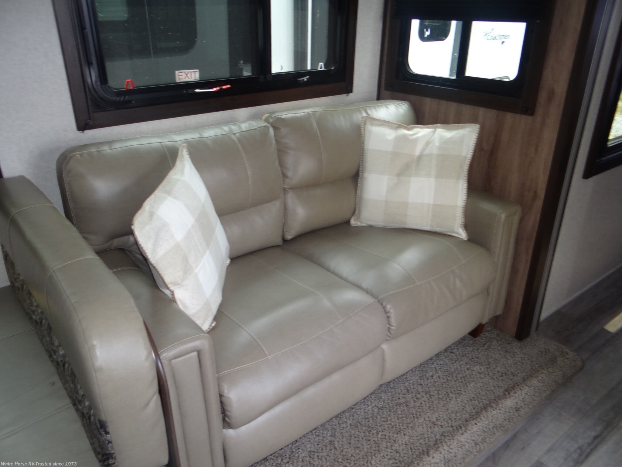 2019 Jayco White Hawk 31BH 2BdRM Bunkhouse Double Slide Outside
