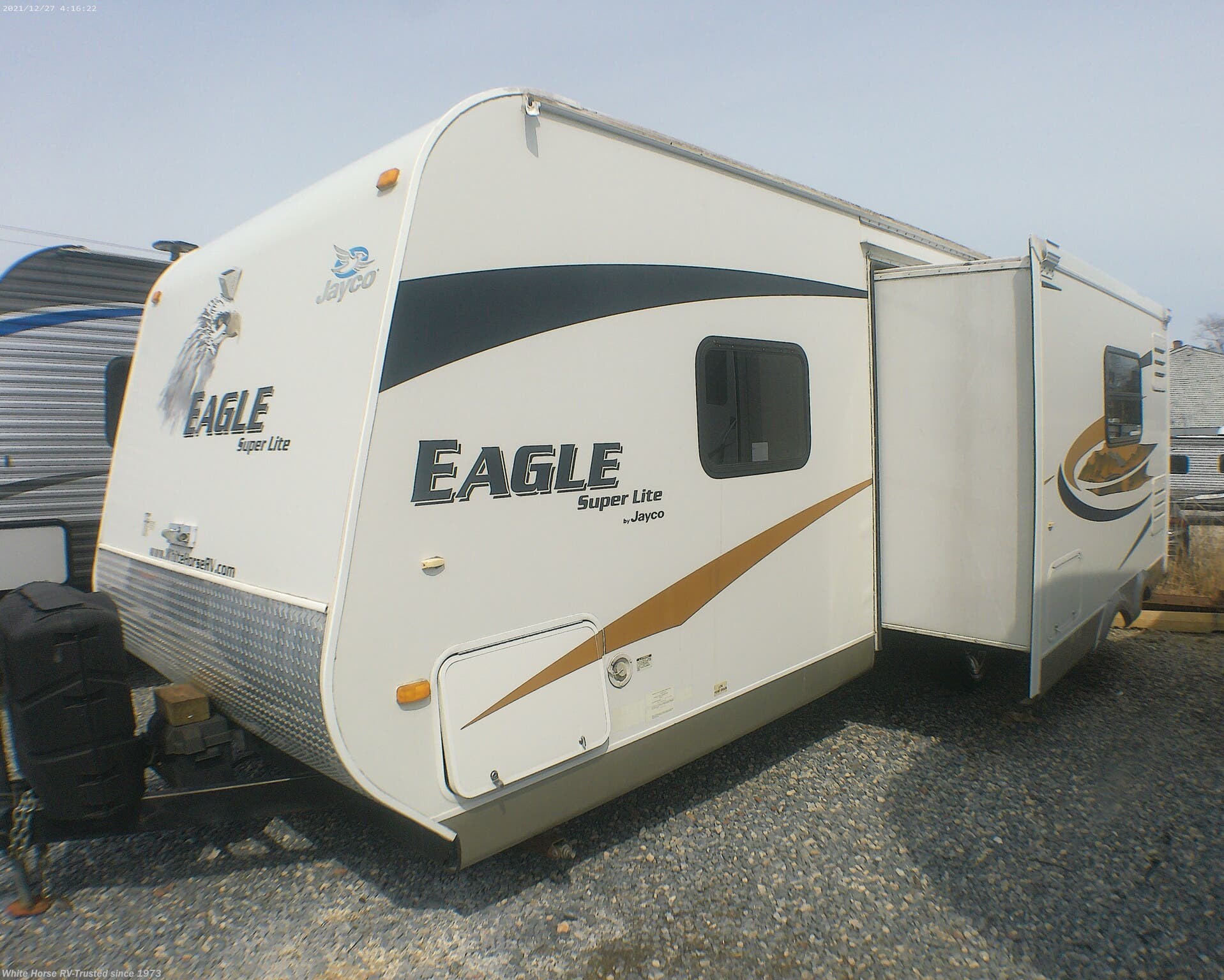 P14466 - 2010 Jayco Eagle Super Lite 256 RKS Slide-out, Rear